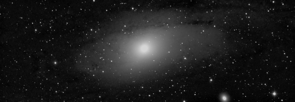 Assemblage de photos de la Galaxie d'Andromède (M31)