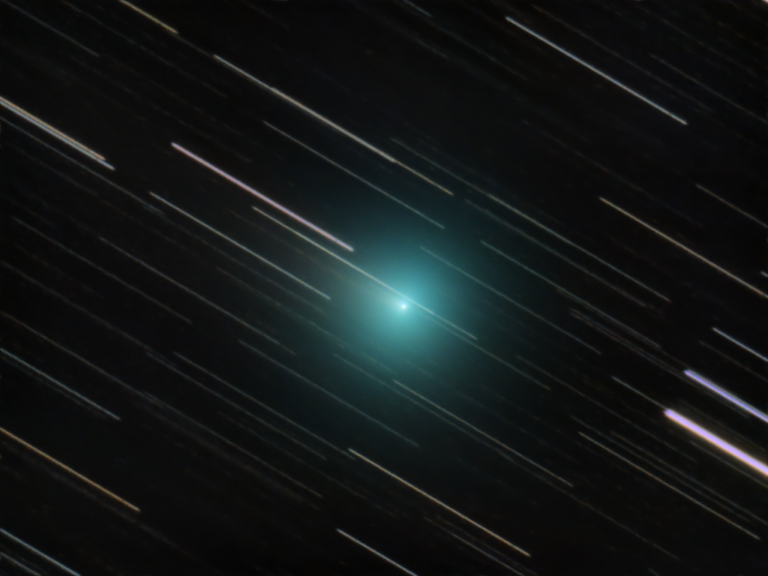 Comète C/2025 R2 (Swan)